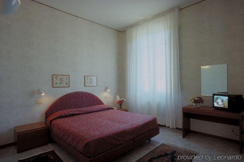Hotel Moderno Siena Room photo